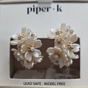 Piper Cream and Gold‎ Floral Earrings Jewelry Pearl Finish Hoops Nickel Free NEW